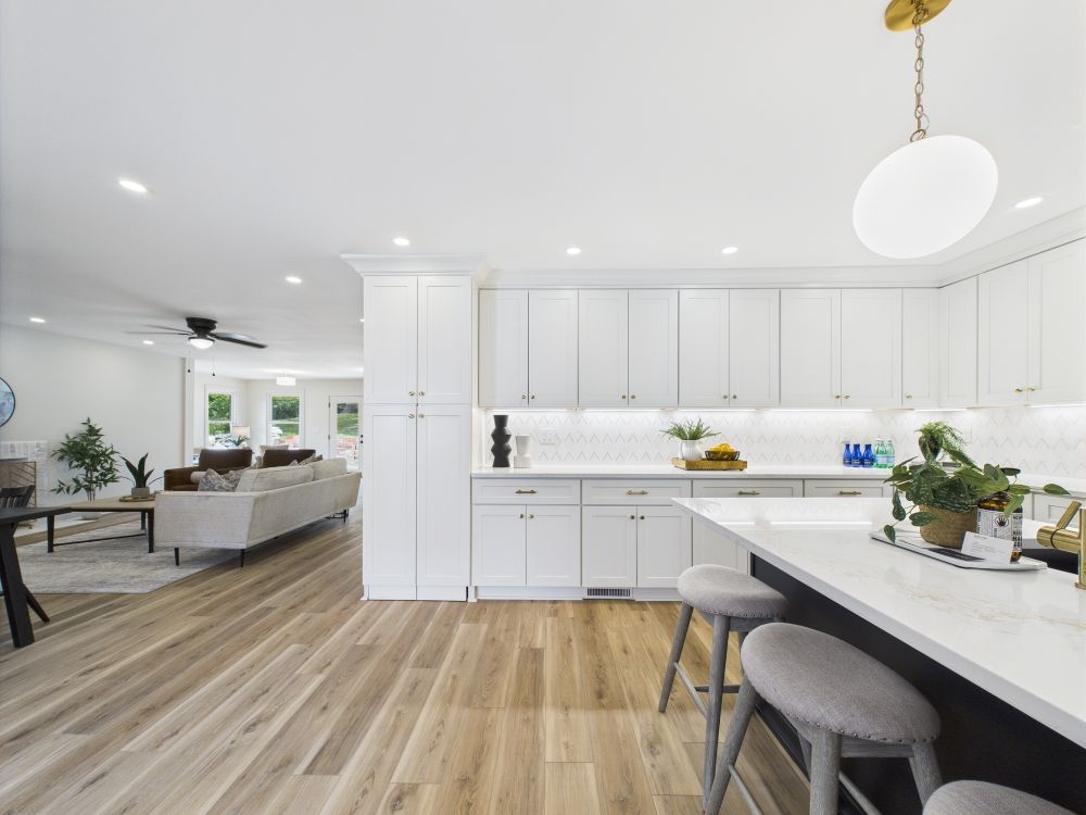 Kitchen Cabinets – Louisville – KY – 40207 – After 8 Kitchen Cabinets - Louisville - KY - 40207 - After 8