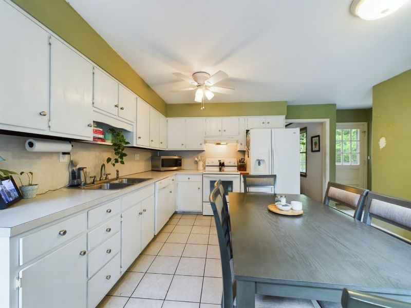 Whole Home – Louisville – KY – 40243 – Before – 1 Whole Home - Louisville - KY - 40243 - Before - 1